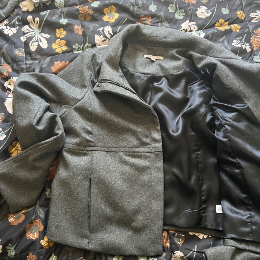 Jacket - Picture 4 of 6